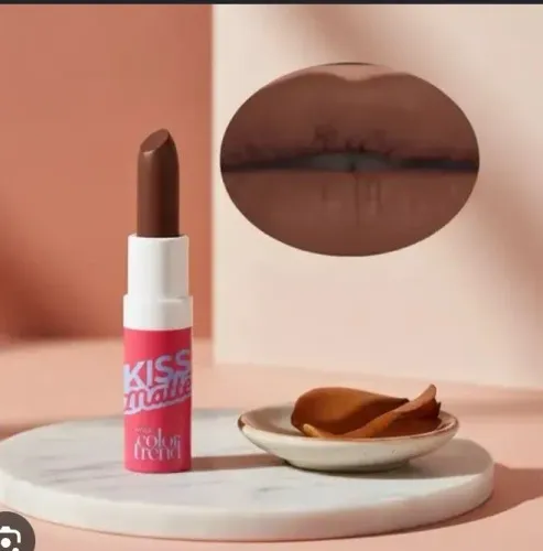 Baton matte avon