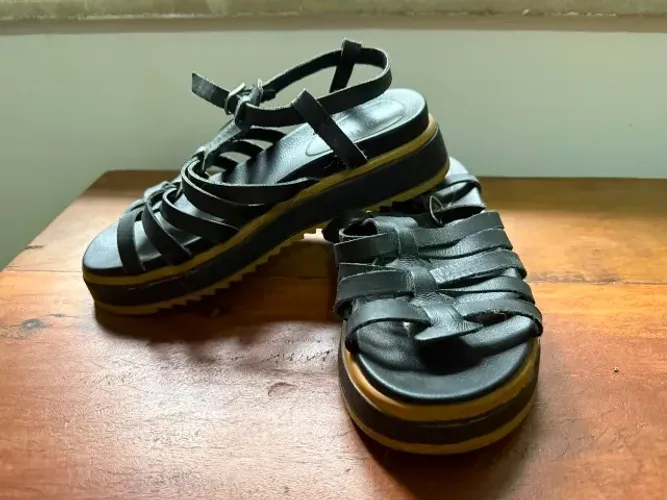 sandália flatform estilo fisherman