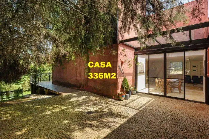 CASA EM PAU POMBO 336m2