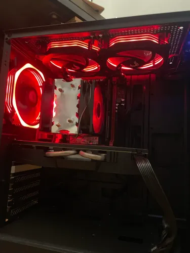 PC Gamer Xeon 12 Núcleos 24 Threads + RX 580 8GB + SSD NVMe 1TB + 16GB RAM