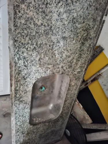 Vendo pia de cozinha com mármore cinza