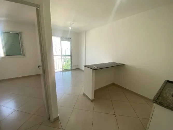Apto no 16° andar, com lavanderia coletiva uma vaga de garagem, prédio com lazer na rua Te