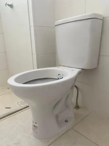Vaso Celite Saveiro + caixa acoplada