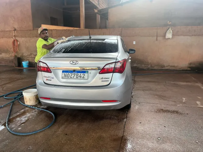 Hyundai HB20S Premium 1.6 Flex 16V Aut. 4P 2014