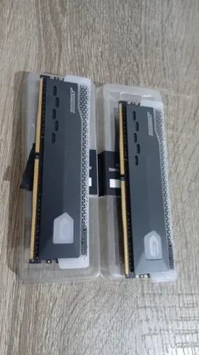 Memória DDR4 SuperFrame RGB, 8GB, 3200MHz