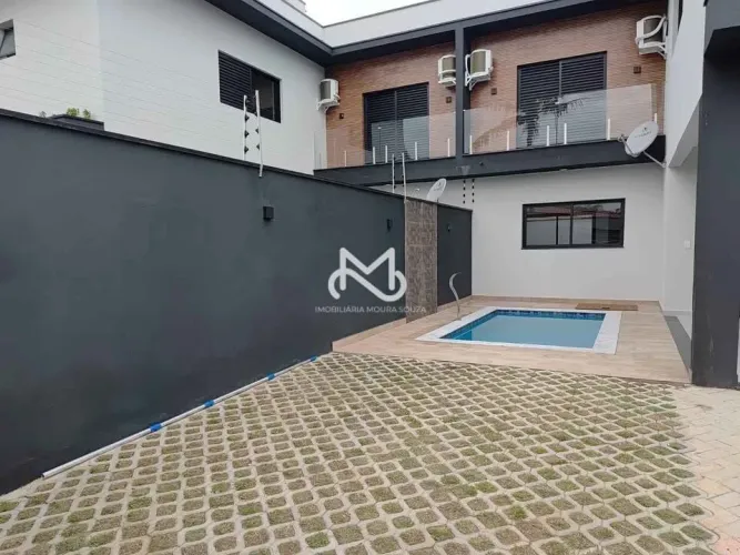 Casa a 100m da praia para locação no Jardim Indaiá em Bertioga/SP