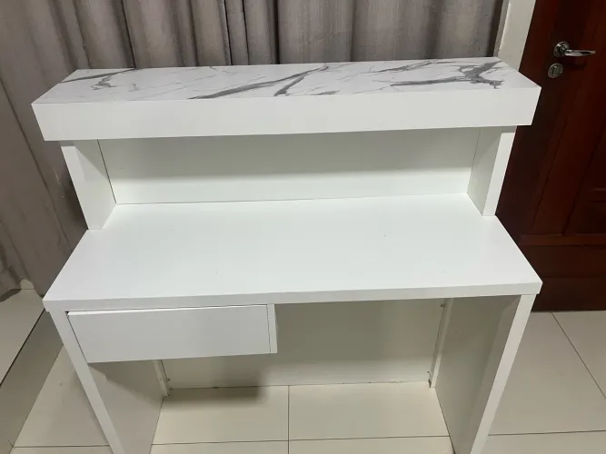 Vendo balcão de recepção em Mdf