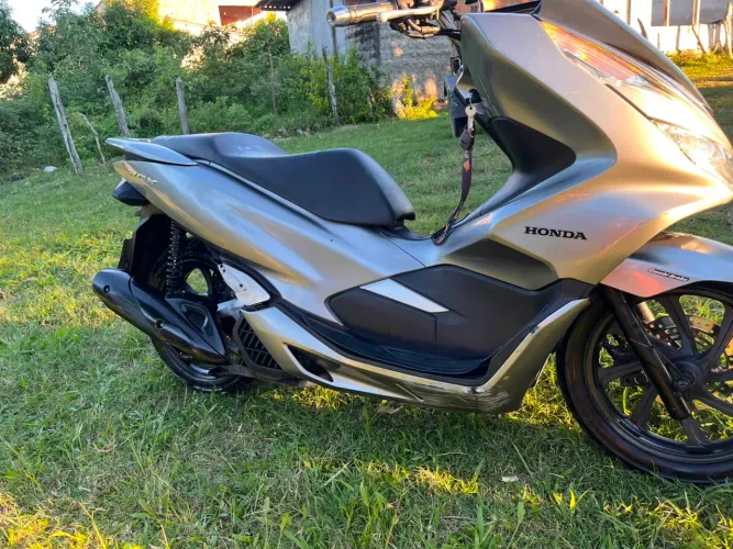 Pcx 2019 emplacado 2026
