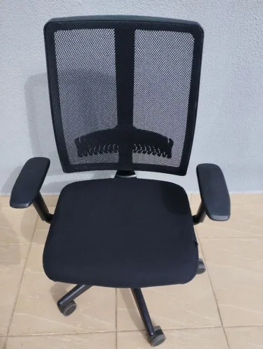 Cadeira de escritório giratória ergonômica - Led Flexform