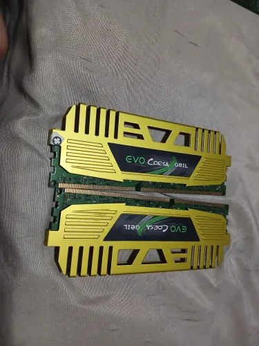 2 memória ram EVO CORSA GEIL 8GB: 70R$ cada/2 HD 500gb: 50R$ cada/Placa Mãe 45R$