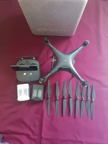 Drone DJI Phantom 4 pro