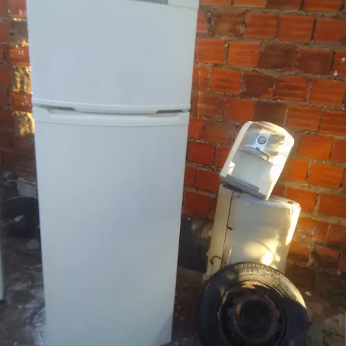 Geladeira consul gelo seco 370 litros
