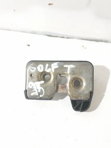Fechadura tampa traseira golf 95/98