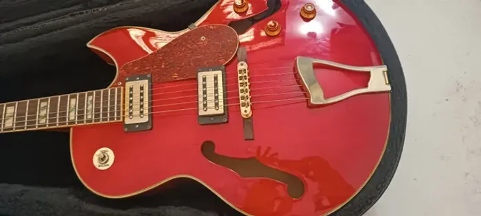 Guitarra Semi Acústica - Jazz Action (rara)