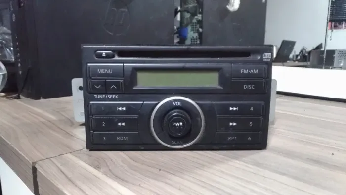 Rádio CD PLayer Nissan Tiida 2008 a 2013 28185 EL00A