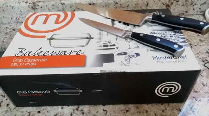 Masterchef bakeware oval casserole 2.9L - Nova