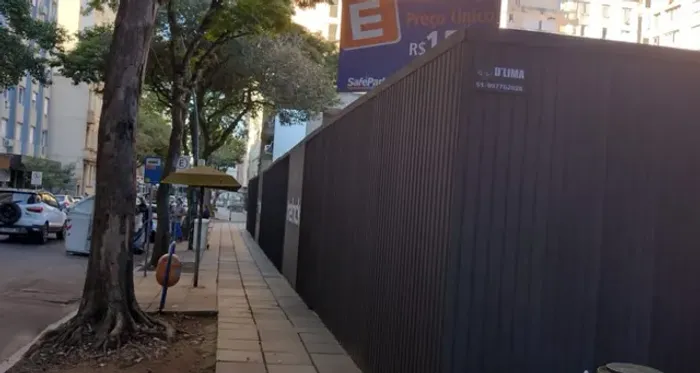 Tapumes e fachadas Metálicas