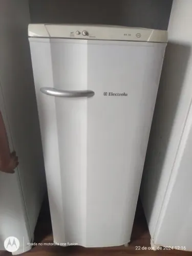 REFRIGERADOR ELECTROLUX RE28