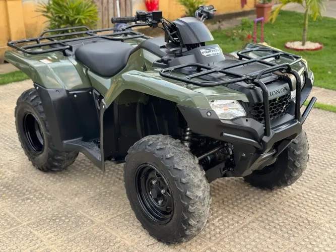 Quadriciclo Honda Fourtrax 4x4 extra