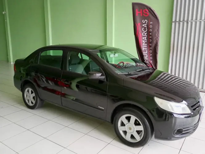 Voyage 1.0 Completo em boas condições 