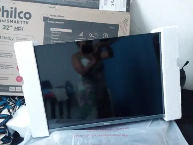 Tv Philco Smart 32'' - Usada poucas vezes