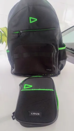 Mochila escolar, estojo e garrafa Loud