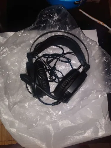Fone de ouvido Headset gamer RGB na caixa aceitamos Olx PAY 