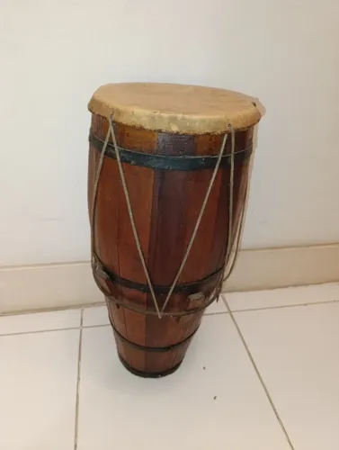 Vendo Atabaque - instrumento musical