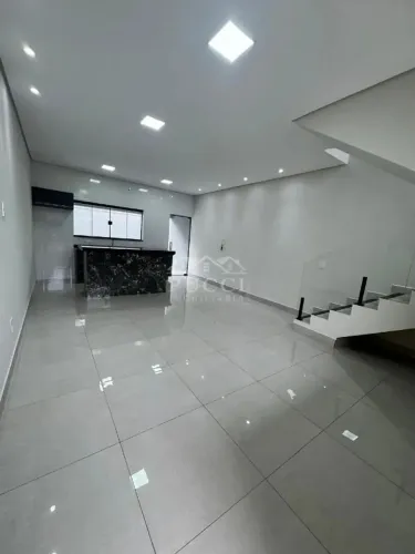 Imóvel para aluguel com 99 metros quadrados com 2 quartos