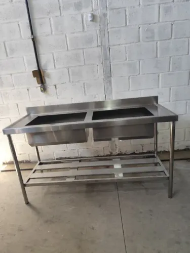Pia de Inox 2 Cubas - Prateleira, Ideal para Restaurantes e Lanchonetes