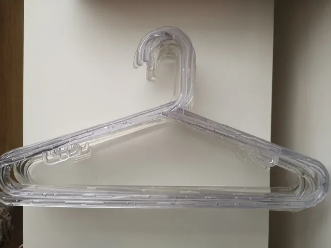 25 Cabides adulto Transparentes - Organização e Praticidade