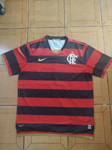 Camisa do Flamengo em homenagem a Adriano Imperador 