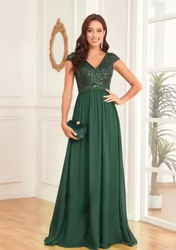 Vestido Longo Verde com Detalhes em Paetês