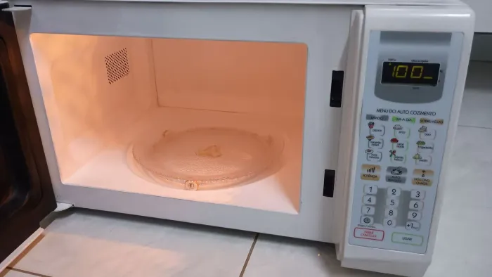 Microondas Panasonic funcionando 