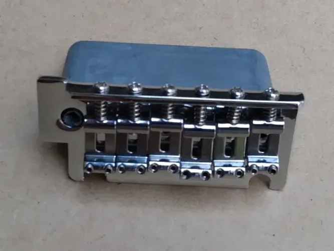 Ponte guitarra tremolo dois pivôs bloco grosso, somente ponte sem pivôs