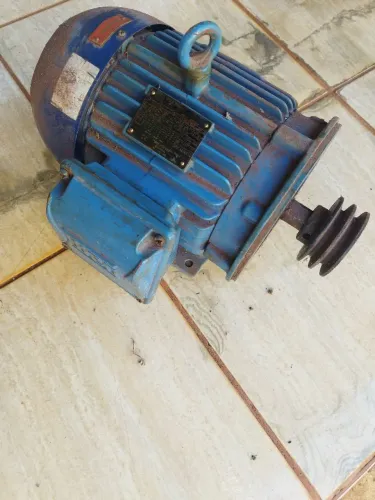 Motor Weg w22 plus 7.5 CV 