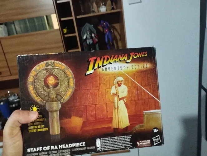 Negóciavel Bastão de ra indiana jones hasbro