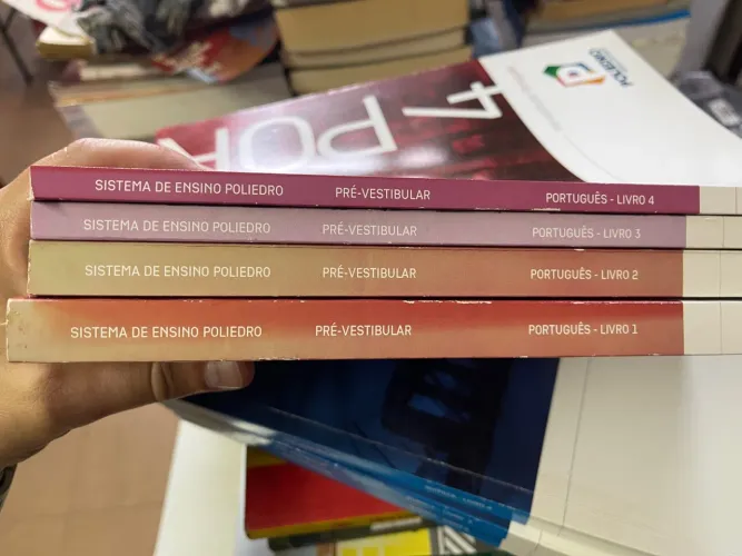 Livro português 4 volumes - Apostilas Pré-vestibular Poliedro