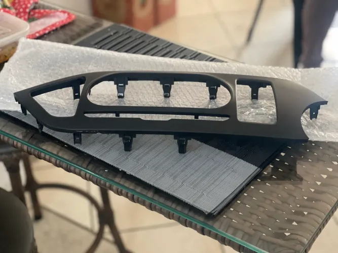 Som Original Kia  Picanto com moldura 