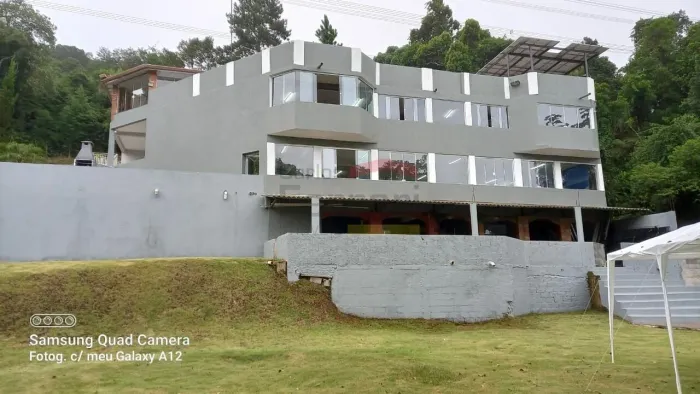 Sobrado para Venda no Condomínio Parque Suíça (Serra da Cantareira)