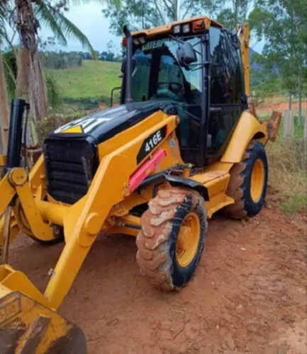 Retroescavadeira Caterpillar 416E 14/14 - Parcelamento