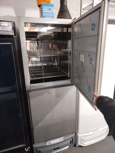 R1 Freezer Gela Caneca/copo Gelopar