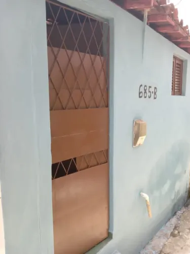 Casa para alugar no bairro das quintas (300,00)