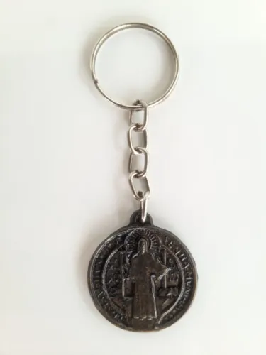 Chaveiro Medalha de São Bento estilo rústico