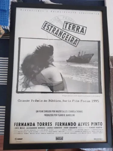 Cinema - Terra Estrangeira.