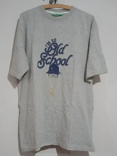 Camiseta 'I'm So Old School' Cinza - Vintage - Rocca Wear