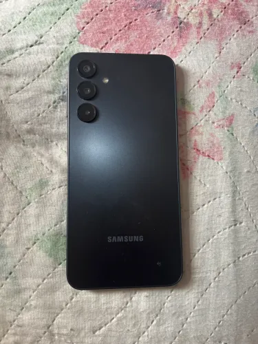 Vendo A16 4G 128g em bom estado 6 meses de uso , nota fiscal caixa e carregador 