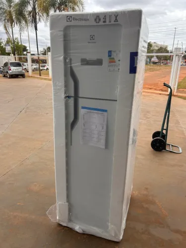 Geladeira Electrolux Frost Free Nova 371 litros 