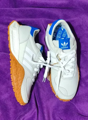 Adidas Retropy
