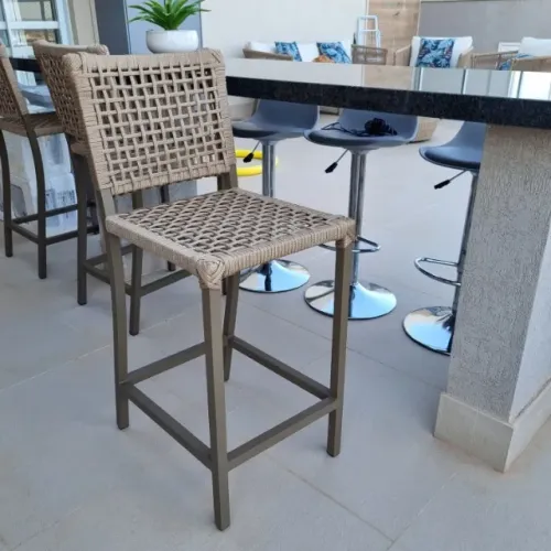 BANQUETA PARA BANCADA